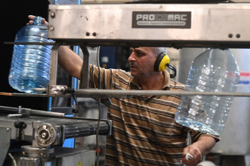 Эксперт: Маркировка выведет фальсификат с рынка питьевой воды